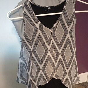 Iz Byer Gray and White Asymmetrical Sleeveless Blouse